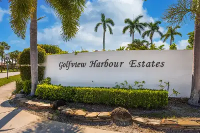 1315 SW 25th Ave, Boynton Beach: photo 1 of 43