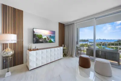 6900 Bay Dr #8A, Miami Beach: photo 1 of 16