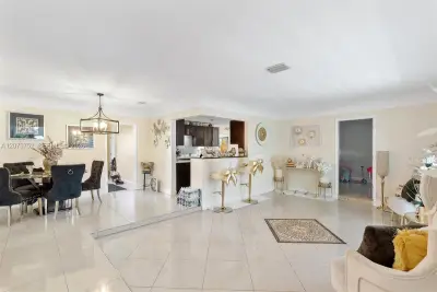 8544 Sheraton Dr, Miramar: photo 1 of 13