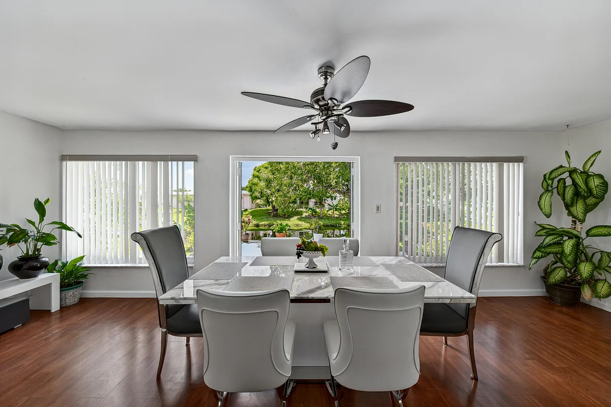 7190 NW 10th Ct, Margate: photo 1 of 44