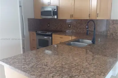 5495 NW 10th Ct #304, Plantation: photo 1 of 9
