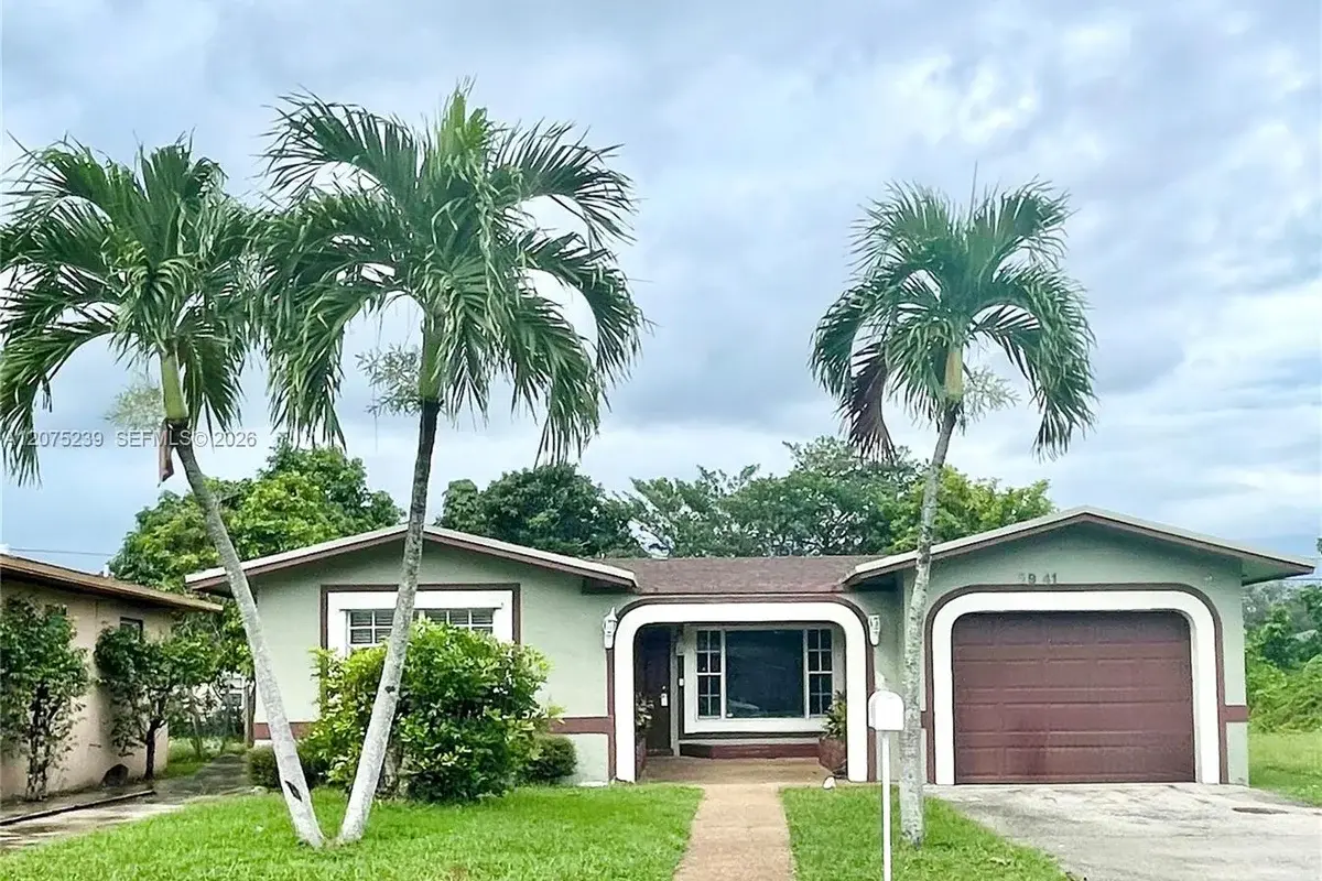 House in Fort Lauderdale: photo 1 of 8