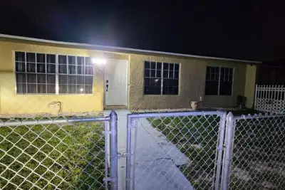 20742 NW 41st Avenue Rd #TWO, Miami Gardens: photo 1 of 14