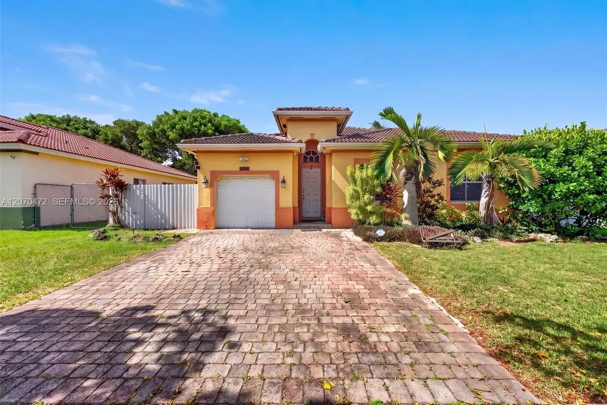 13631 SW 256th St, Homestead: photo 1 of 43