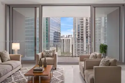 300 Biscayne Boulevard Way #2608W, Miami: photo 1 of 29