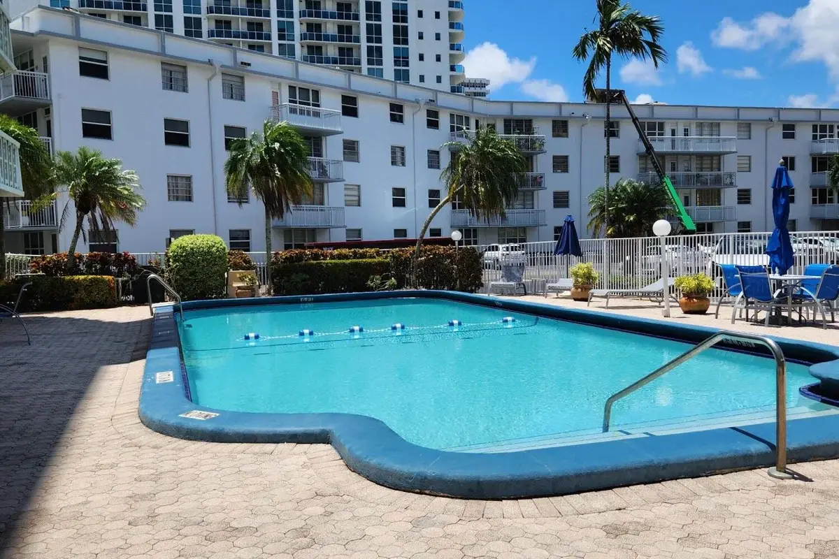 1893 S Ocean Dr #511, Hallandale Beach: photo 1 of 14