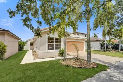 1822 SW 176th Ave, Miramar: photo 1 of 49