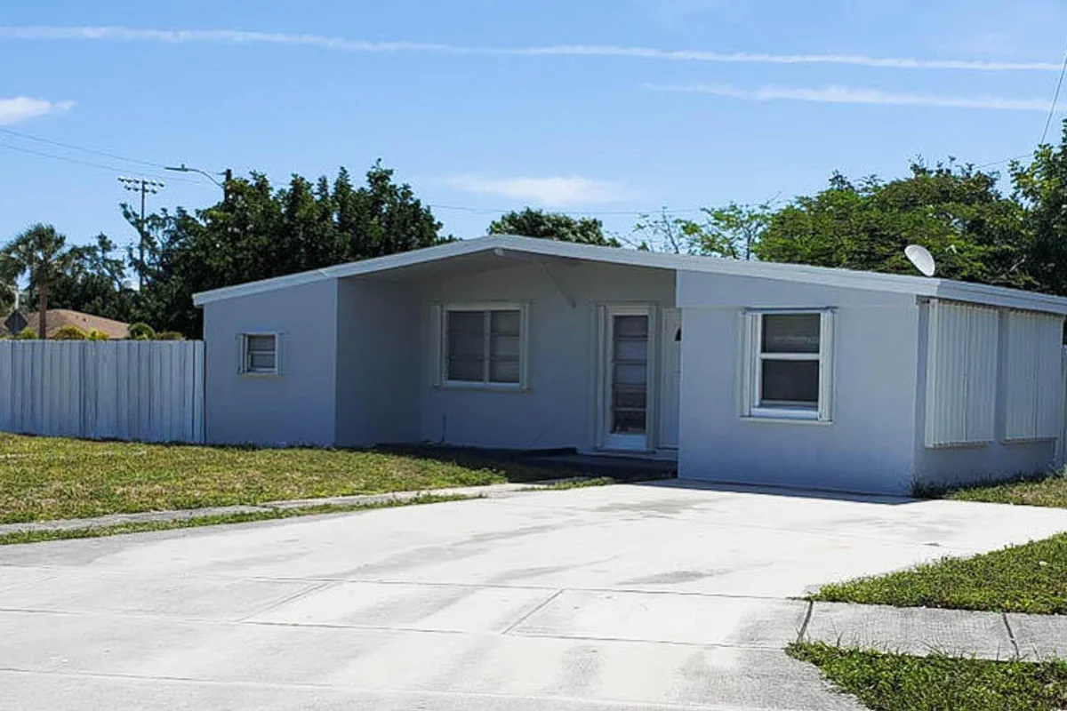 4398 NE 15th Ter, Pompano Beach: photo 1 of 6