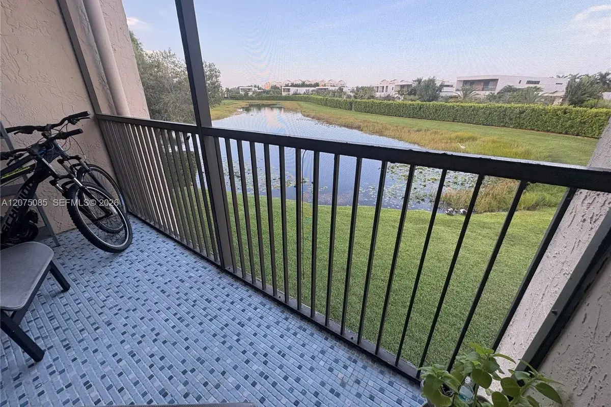 16471 Blatt Blvd #203, Weston: photo 1 of 20
