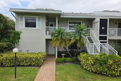 61 Eastgate Dr #A, Boynton Beach: photo 1 of 14
