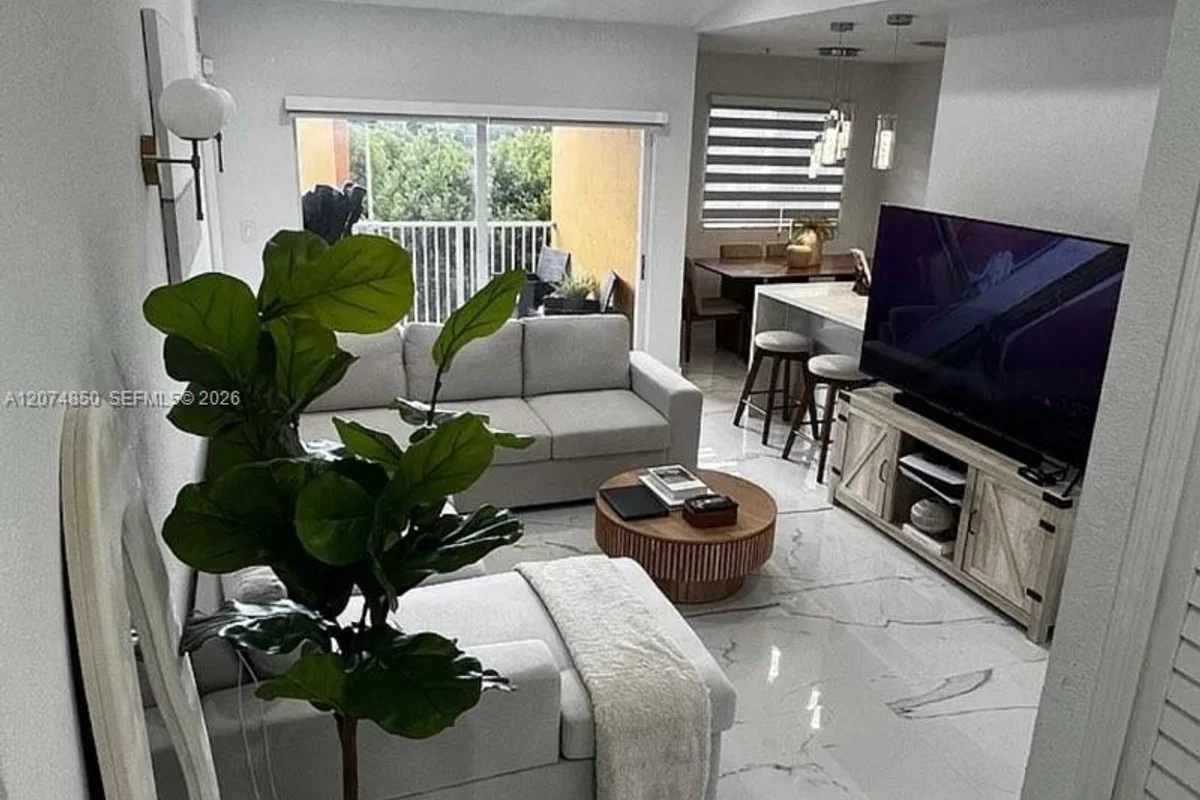 20950 SW 87th Ave #305, Cutler Bay: photo 1 of 10