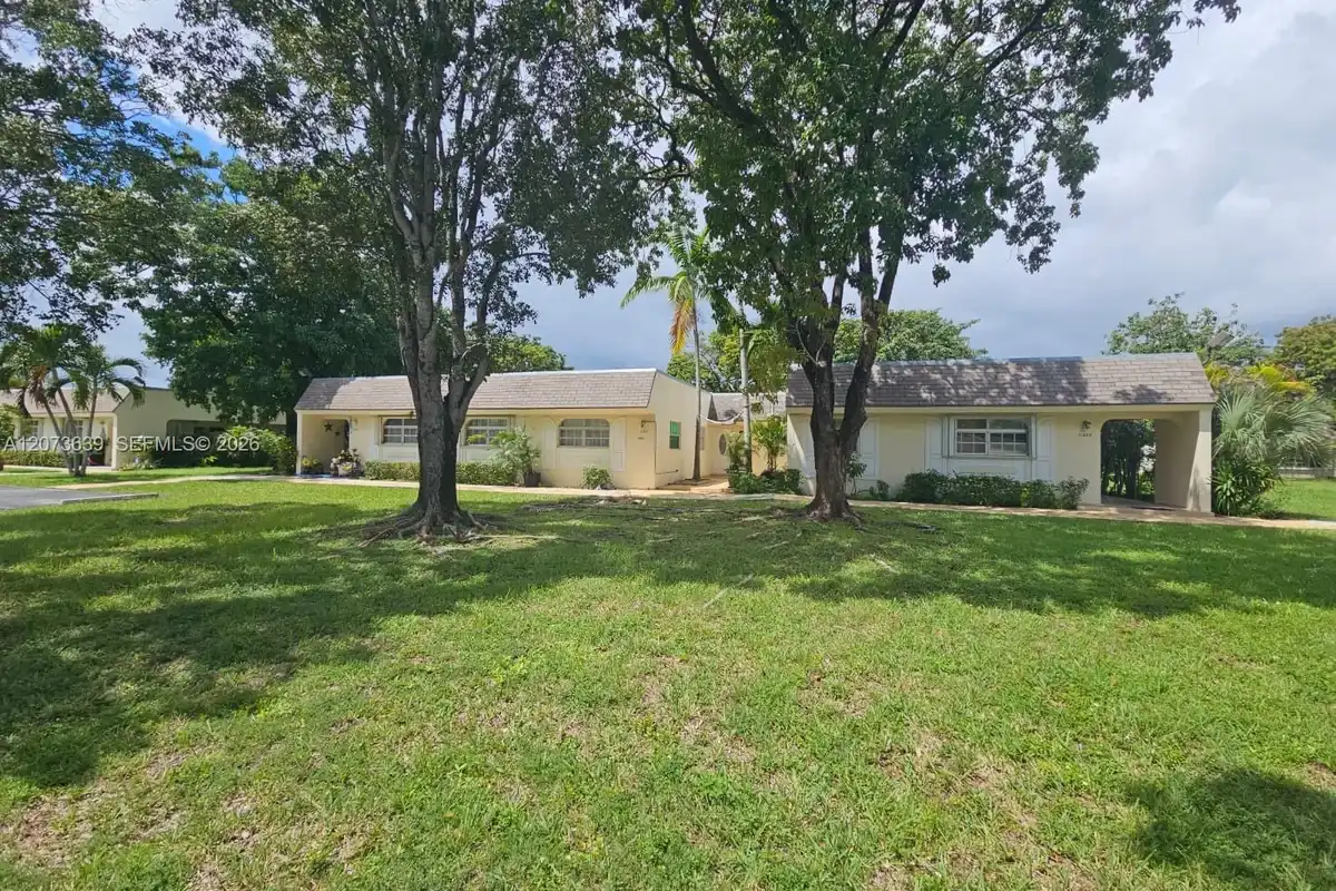 11287 SW 169th St #V41032, Miami: photo 1 of 14