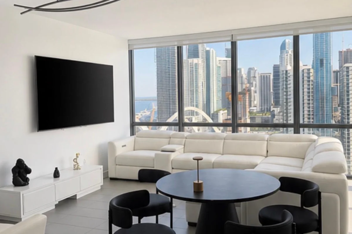 1600 NE 1st Ave #2810, Miami: photo 1 of 20