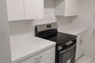 11855 NE 19th Dr #46, North Miami: photo 1 of 14