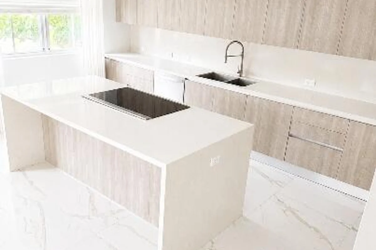 620 NE 7th Ave, Fort Lauderdale: photo 1 of 22