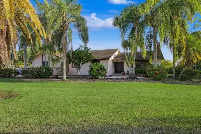 16880 SW 278th St, Homestead: photo 1 of 33