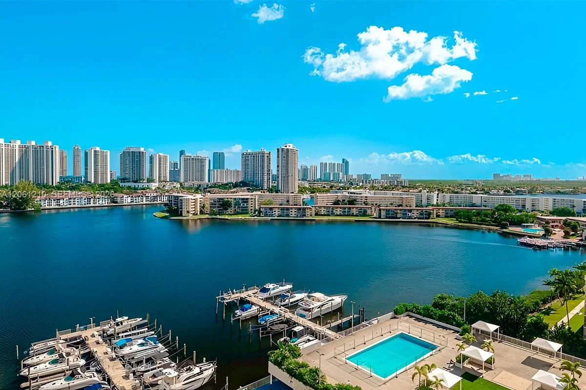 18081 Biscayne Blvd #1805, Aventura: photo 1 of 45