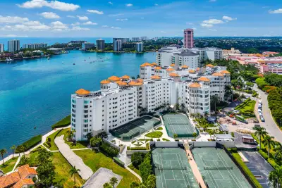 300 SE 5th Ave #1030, Boca Raton: photo 1 of 39