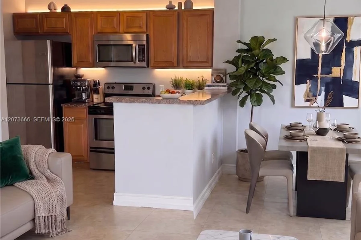 12166 Saint Andrews Pl #202, Miramar: photo 1 of 23