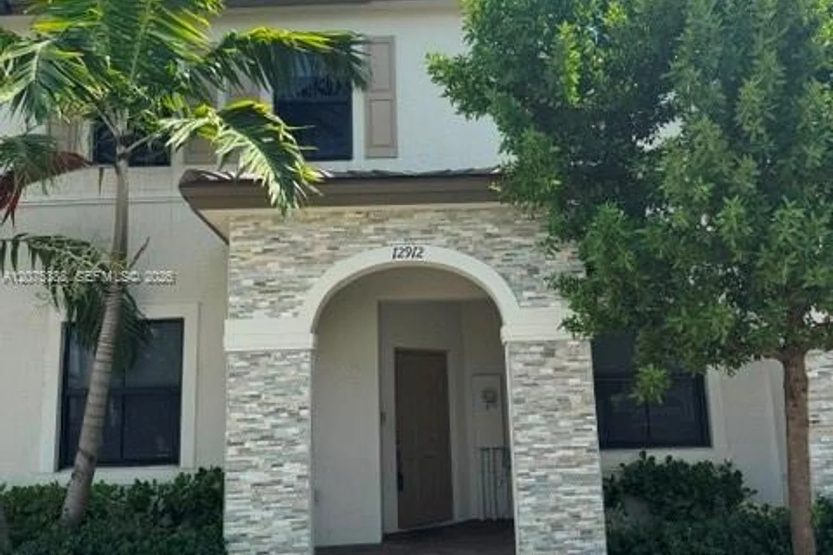12912 SW 232nd Ter, Homestead: photo 1 of 27