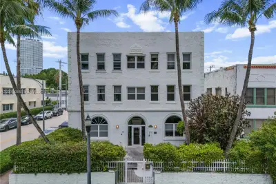 802 Euclid Ave #305, Miami Beach: photo 1 of 16