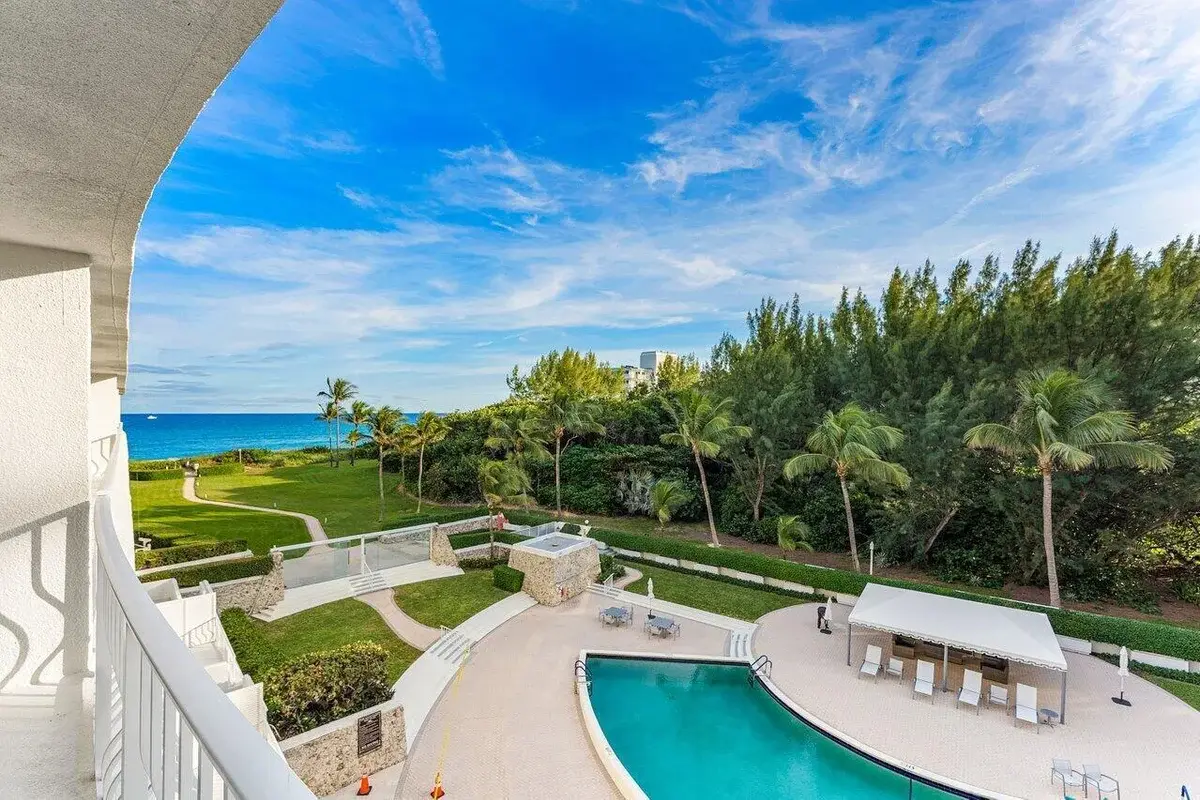 2774 S Ocean Blvd #409, Palm Beach: photo 1 of 41