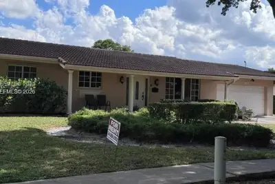1230 NW 74th Ave, Plantation: photo 1 of 16