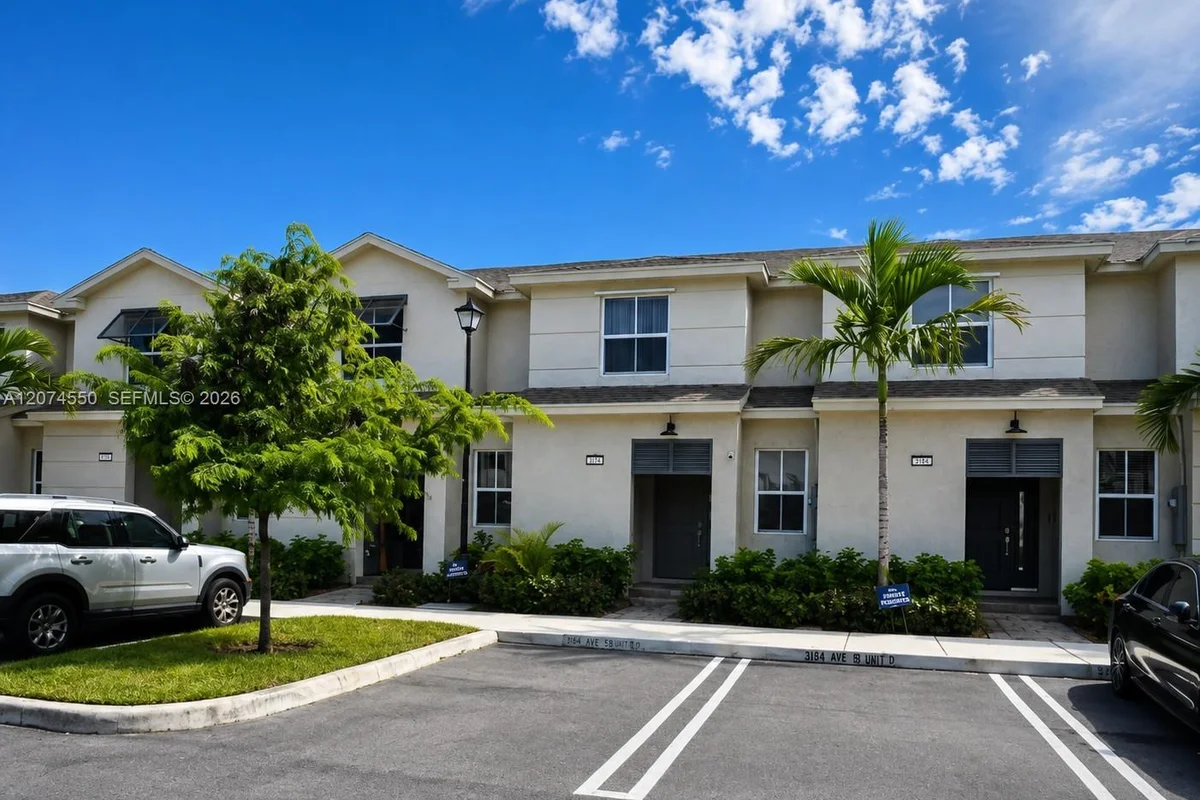 364 NW 8th Ct, Pompano Beach: photo 1 of 24