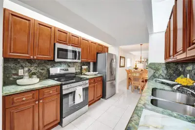 800 SW 137th Ave #101G, Pembroke Pines: photo 1 of 45