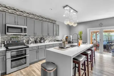 12382 SW 213th Ter, Miami: photo 1 of 23