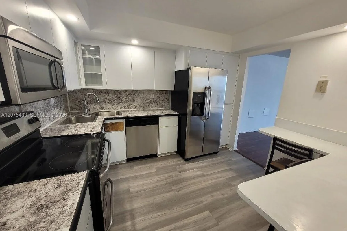 18021 Biscayne Blvd #1903, Aventura: photo 1 of 50