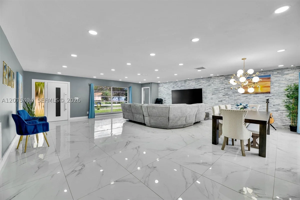 12064 NW 24th St, Coral Springs: photo 1 of 60
