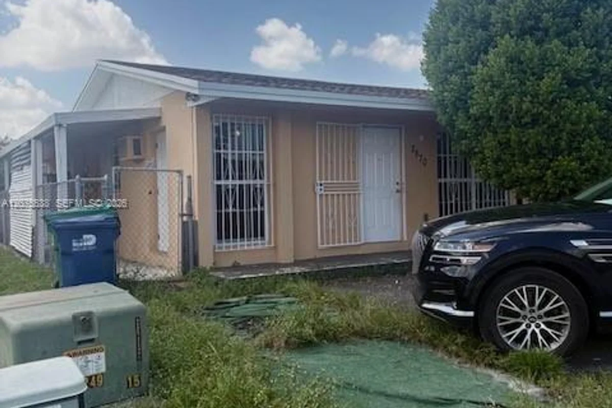 House in Miami Gardens: photo 1 of 6