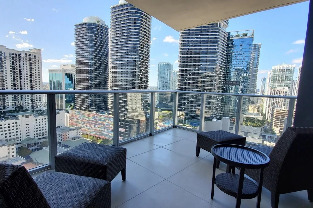 1010 Brickell Ave #2511, Miami: photo 1 of 26