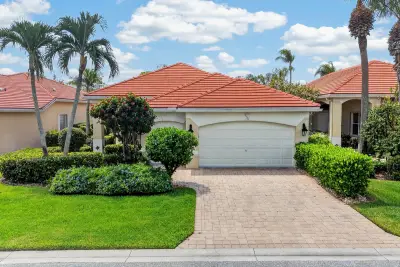 4470 Hazleton Ln, Lake Worth: photo 1 of 87