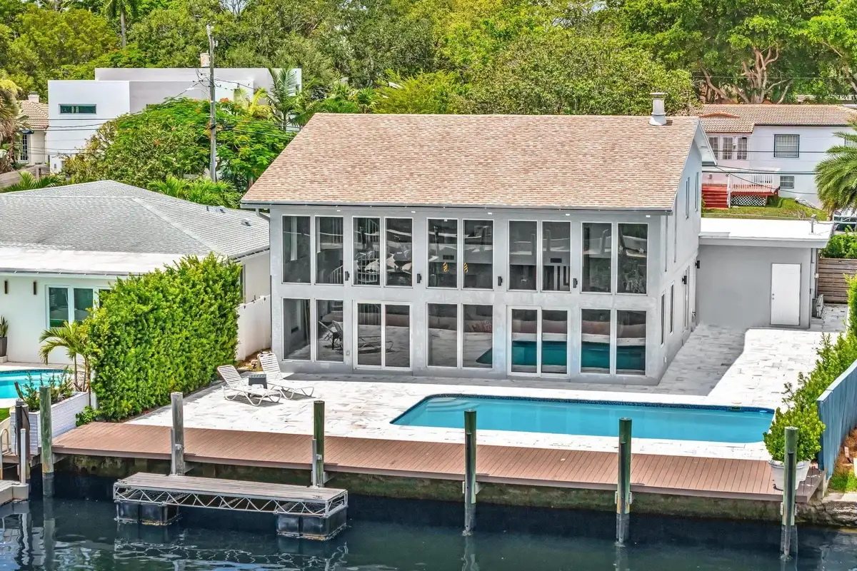 600 N Victoria Ter, Fort Lauderdale: photo 1 of 44