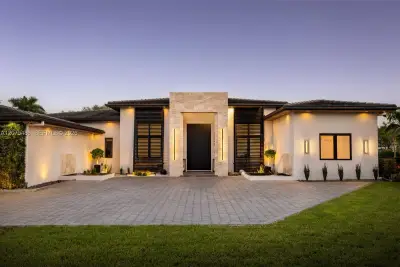 14940 SW 16th Ct, Davie: photo 1 of 51