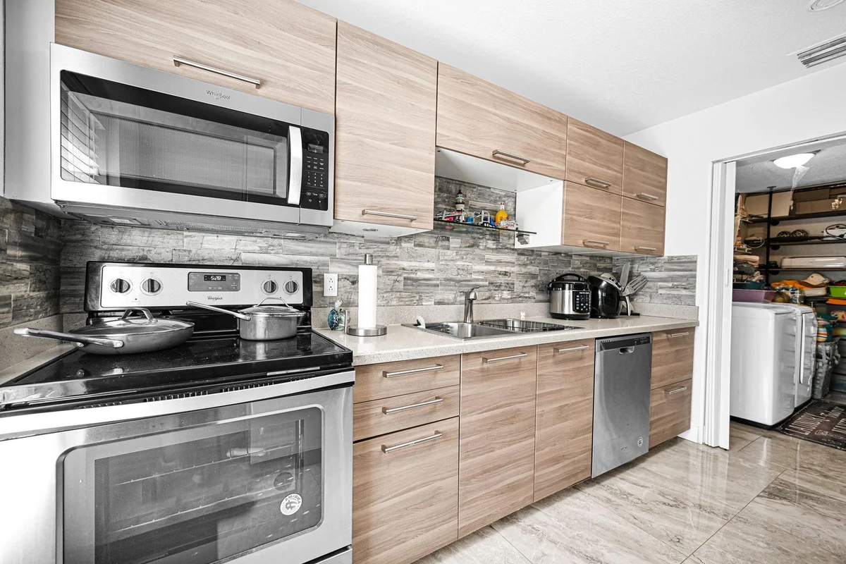 2171 SW 36th Ter, Fort Lauderdale: photo 1 of 61