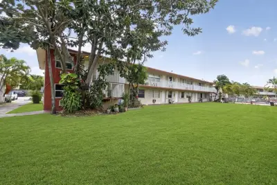 2916 Funston St #51A, Hollywood: photo 1 of 21