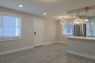 215 E Normandy E, Delray Beach: photo 1 of 26