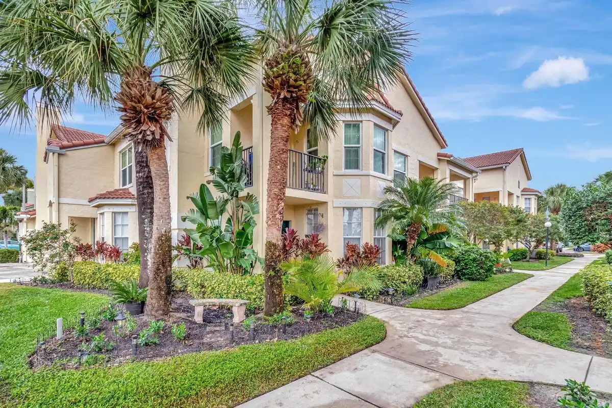 1207 Belmont Pl, Boynton Beach: photo 1 of 55