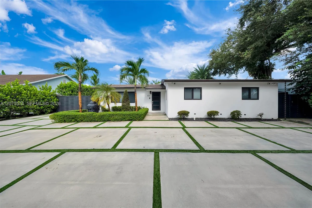 1721 SW 96th Ave, Miramar: photo 1 of 38
