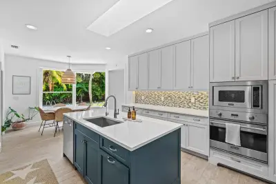 2815 Hampton Cir E, Delray Beach: photo 1 of 35