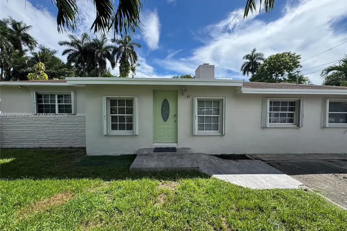 88 NW 85th St #1, Miami: photo 1 of 27