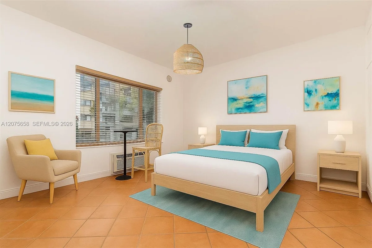 255 W 24th St #208, Miami Beach: photo 1 of 31
