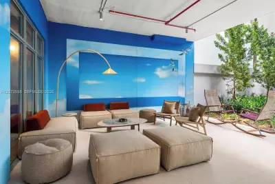 1611 SW 2nd Ave #202, Miami: photo 1 of 51