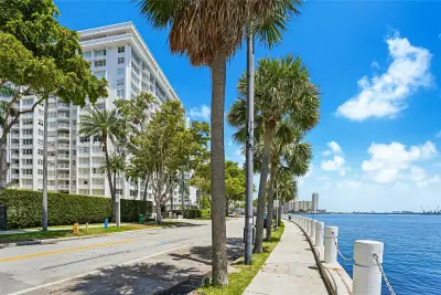 1420 Brickell Bay Dr #206D, Miami: photo 1 of 27