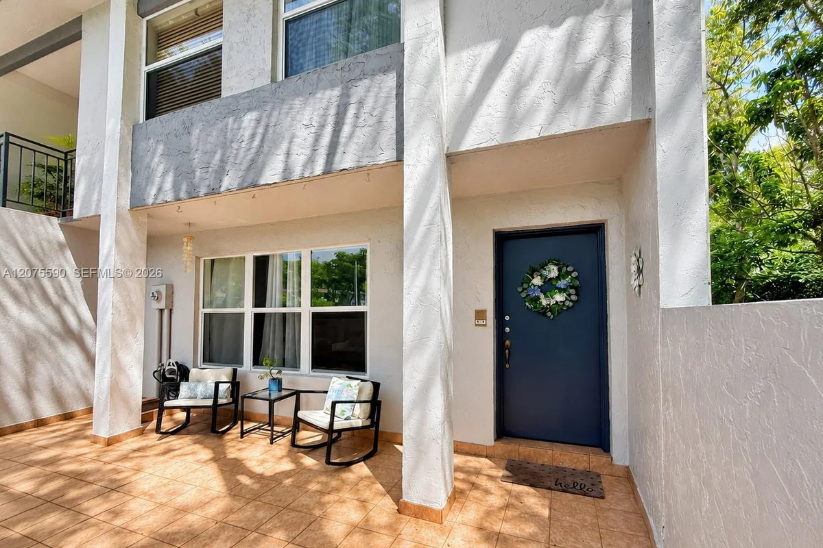 14107 SW 66th St #D7, Miami: photo 1 of 39