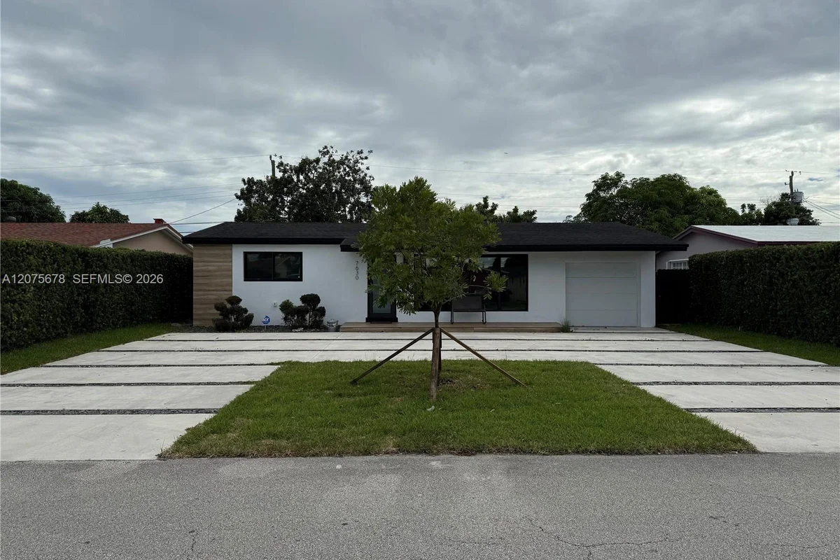 7630 Venetian St, Miramar: photo 1 of 22