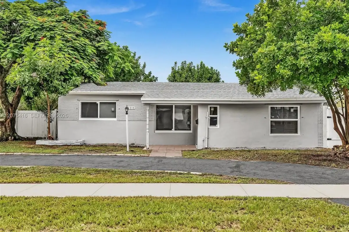 6800 Raleigh St, Hollywood: photo 1 of 36